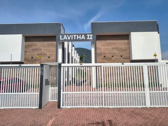 LINDO FLAT PARA LOCAÇÃO, 2 QUADRAS DA PRAIA, 1 VAGA GARAGEM