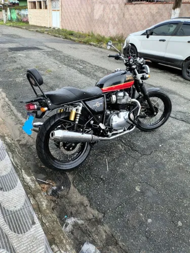 Interceptor 650 acessórios e pouco rodada