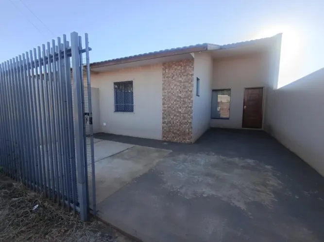 CASA PARA LOCAÇÃO NO CONTORNO