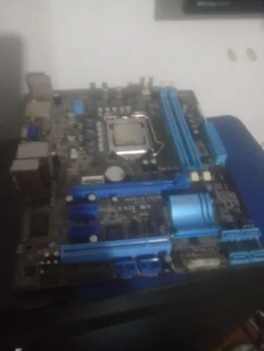 PLACA MAE + PROCESSADOR 15 REAIS ALGUNS PINOS TORTOS