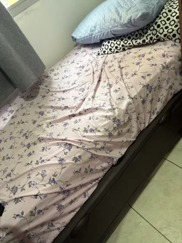 Cama box de solteiro com baú