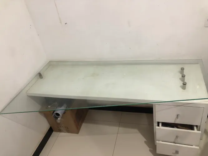 Mesa para computador ou escritório