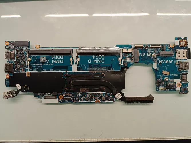 Placa mãe Dell Latitude 5300 18828-1 I5-8365U