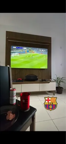 Painel com LED até 75 polegadas