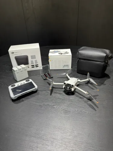 DJI Mini 3 Pro + Controle Smart + Fly More Kit Plus