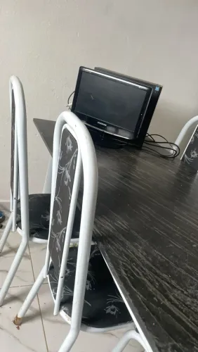 Mesa mármore 6 cadeiras 