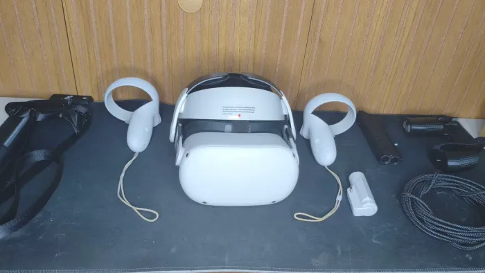 Meta Quest 2 (Oculus Quest 2) - Óculos de Realidade Virtual | Ótimo Estado