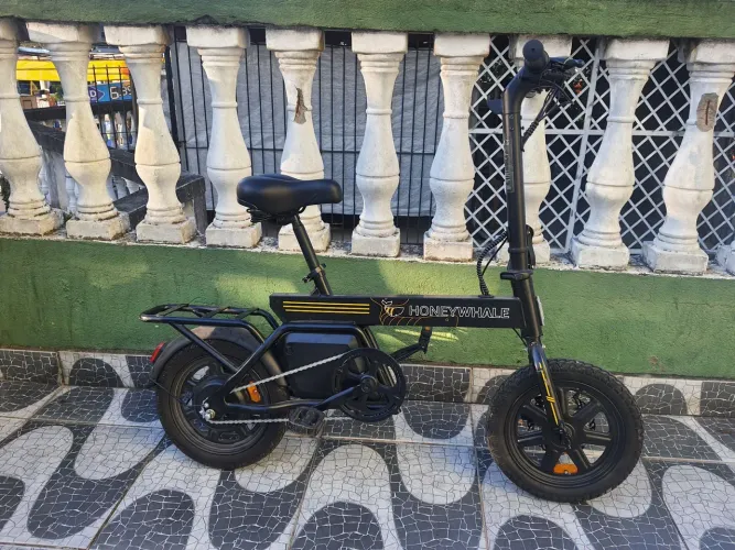 Bicicleta elétrica  sem golpes nem vem