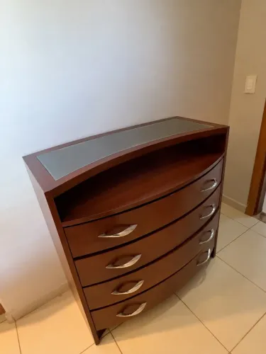 Comoda 4 gavetas
