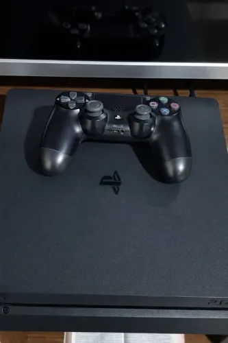 Ps4 slim