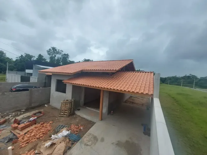 Construção de casas alvenaria e madeira
