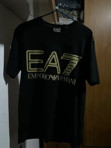 Camiseta EA7