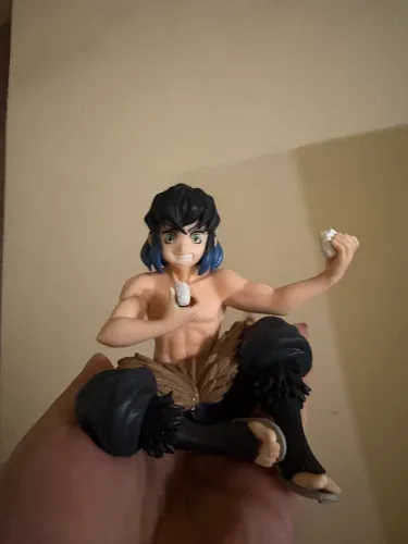 Action figure inosuke demon slayer