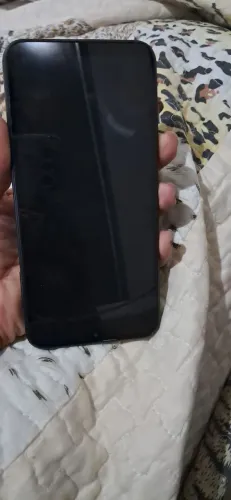 Celular com defeito 