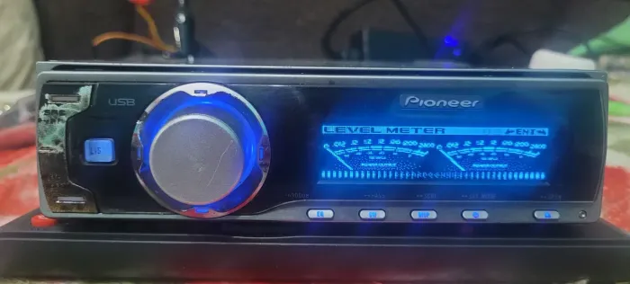 Rádio Pioneer DEH-P6900UB