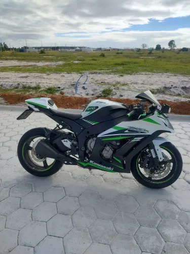 Zx10 R com ABS