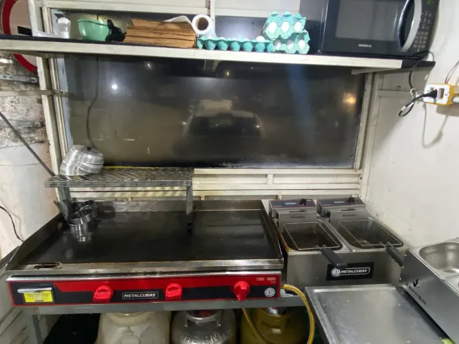Vendo hamburgueria food truck