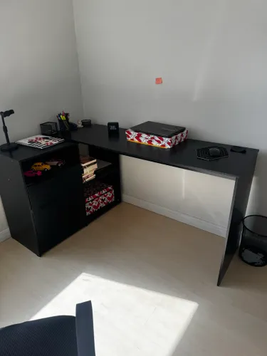 Mesa de escritório + cadeira 