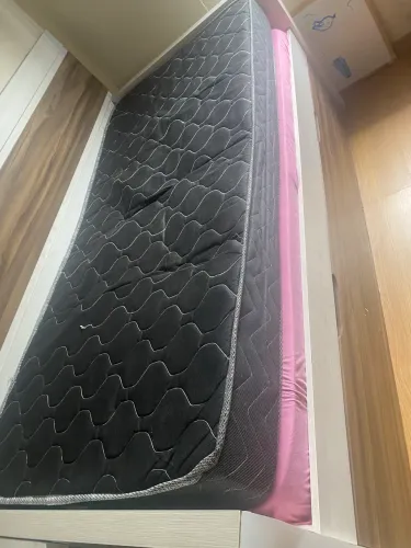 Vendo colchão de solteiro 
