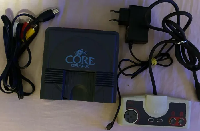 Pc Engine Core Grafx, cartucho everdrive, controle e cabos. 