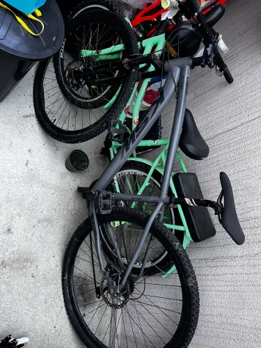 VENDO BICICLETA ARO 29 KSW USADA !!!