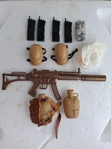 Kit militar para Bonecos 1/6 ( itens minimalista 