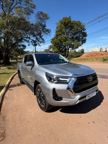 Toyota Hilux CD SRX 4X4 2.8 TDI 16V Diesel Aut. 2021
