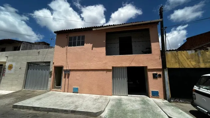 Casa para Aluguel no Conjunto Ceará - Altos | 1 Quarto