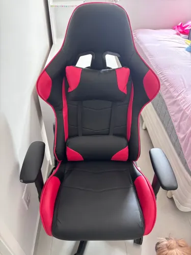 Cadeira Gamer Reclinável Tok&Stok Preta/Vermelha com Apoio Lombar - Confortável