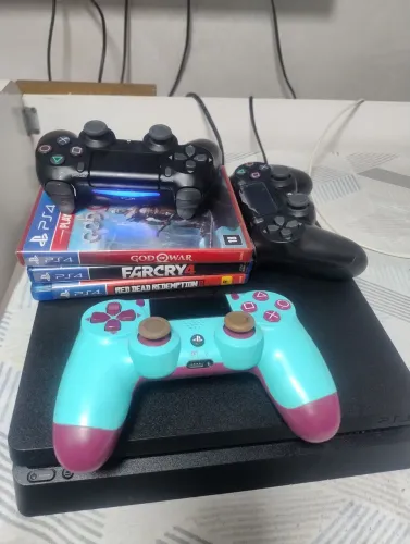 Vendo PS4 slim 