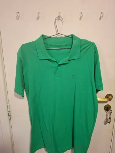 Camisa Polo Masculina Verde da marca A|X (Armani Exchange) - Garment Dye - Tamanho M