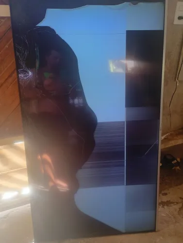 Tv LG 70 polegadas tela quebrada