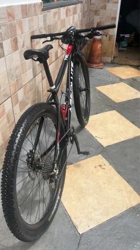 Bicicleta Absolute Nero 5 aro 29 tamanho 17