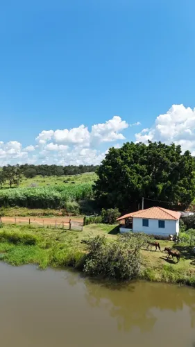 Fazenda a venda, em Professor Jamil - Goiás!!!