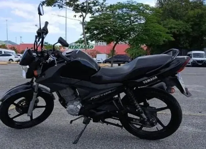 Factor 125 preta