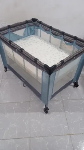 Carrinho de bebê mais bebê conforto e berço portátil