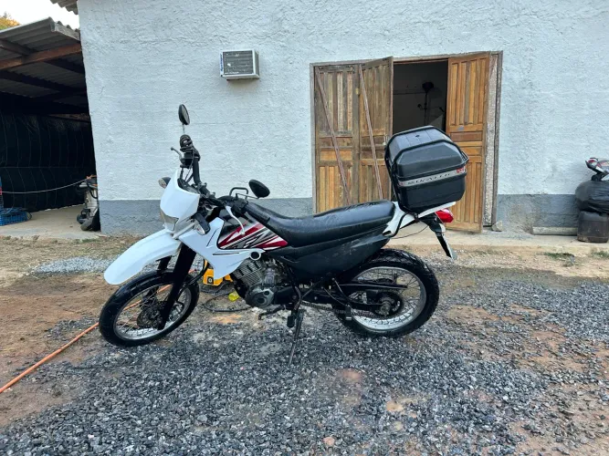 Yamaha XTZ 125 XE 2014 - Muito bem cuidada | Manual | Segundo dono