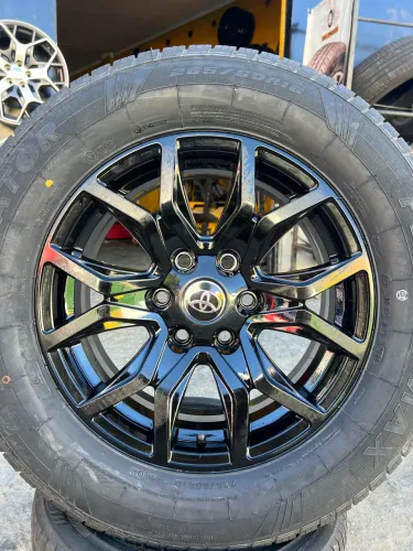 Rodas aro18 scorro , furacão 6x139,7 