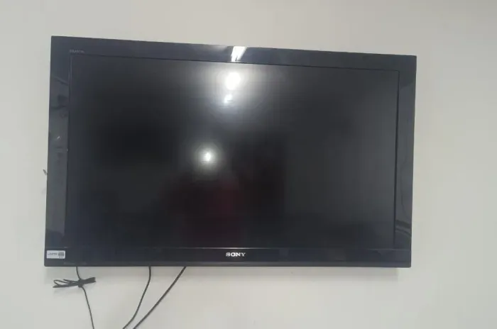 TV Sony Bravia 40" LCD com defeito na placa (peças)