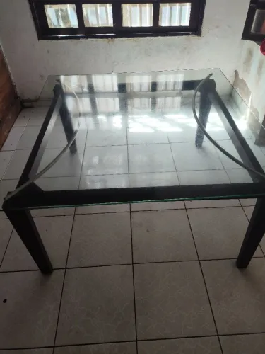 Mesa de Ipê com Vidro