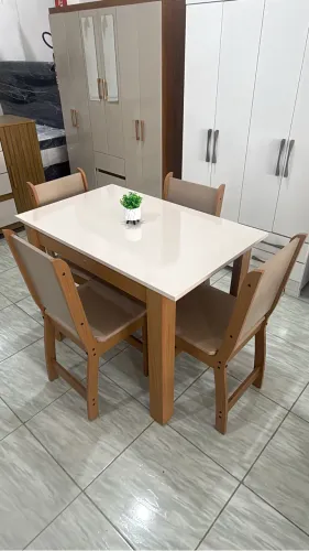 Mesa de 4 cadeiras 100% MDF nova a pronta entrega 