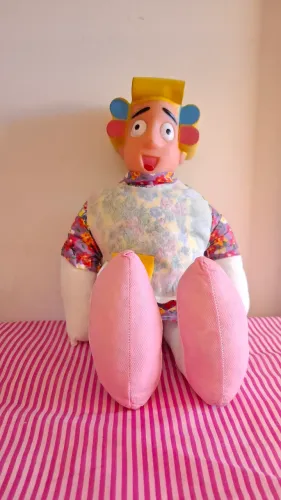 Boneca Dona Florinda turma do chaves