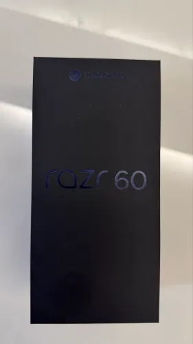 Motorola razr 60 (NOVO)