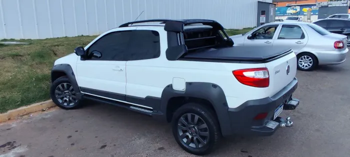 Fiat Strada Adventure1.8/ 1.8 Locker Flex CD 2019