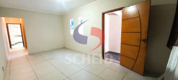 Casa de 3 quartos e 2 vagas para alugar no Jardim Cidália