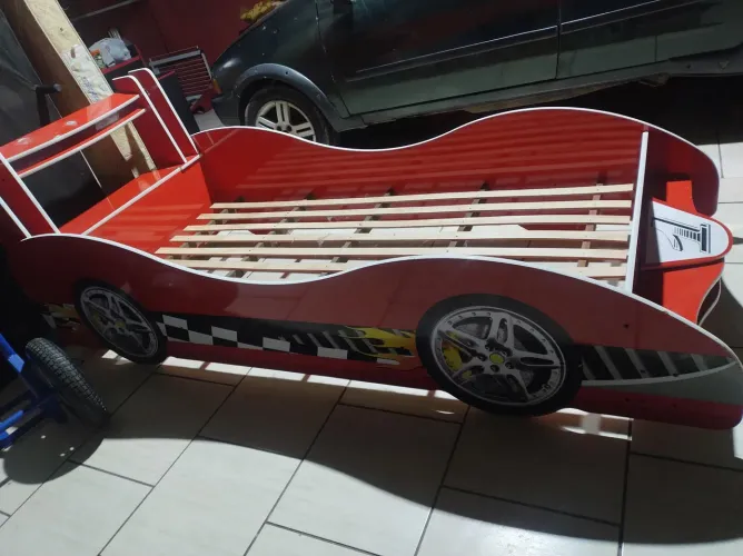 Cama infantil carro hotwils 