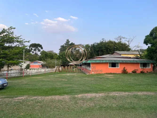 Chácara com Salão de Festas e Lago de Pesca!!! - Bairro Capuava - Casa com 2 dormitórios -
