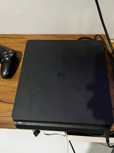 PS4 Slim