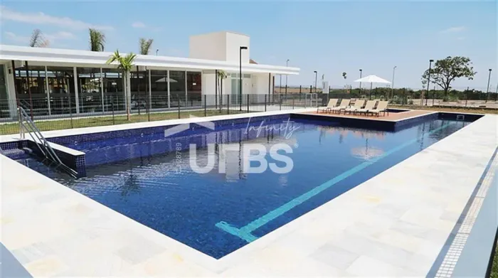 Terreno em condomínio com 471,54m² à venda no Alphaville 1