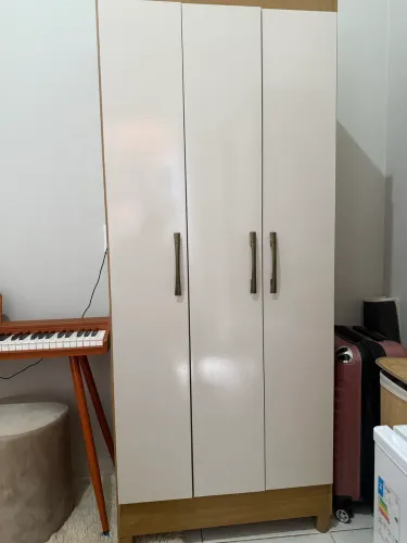 Vendo guarda-roupa solteiro
